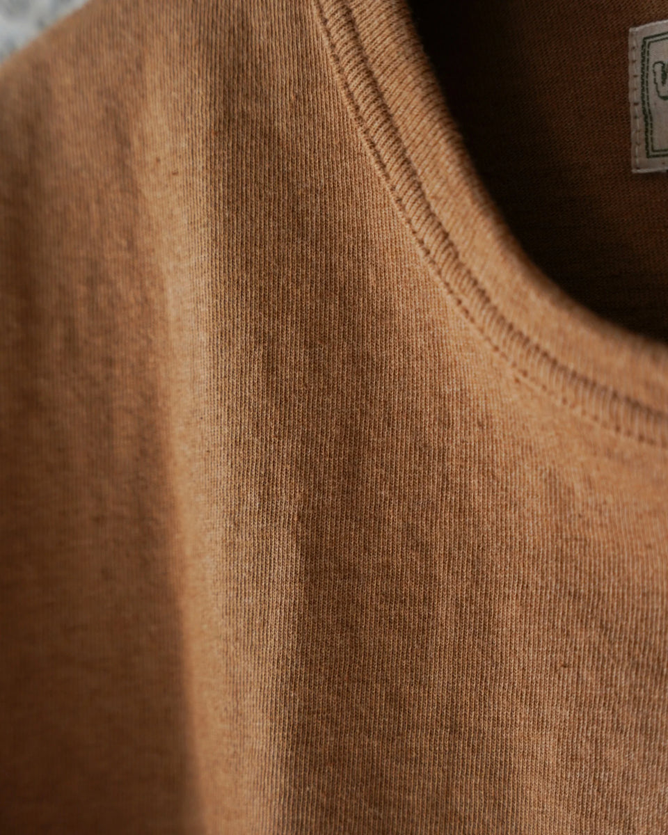 Crewneck T-shirt - Foxfibre® Tsuriami - Coyote 70 – Iron