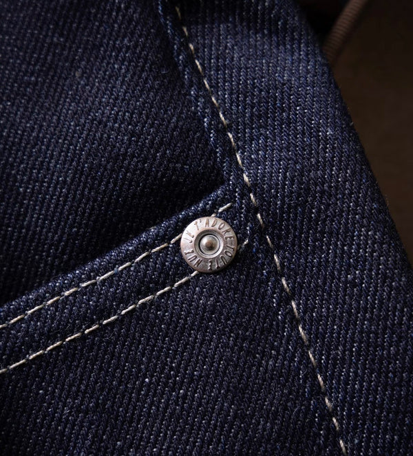 WEIRD GUY
FoxFibre® Green Weft Selvedge Denim Jeans