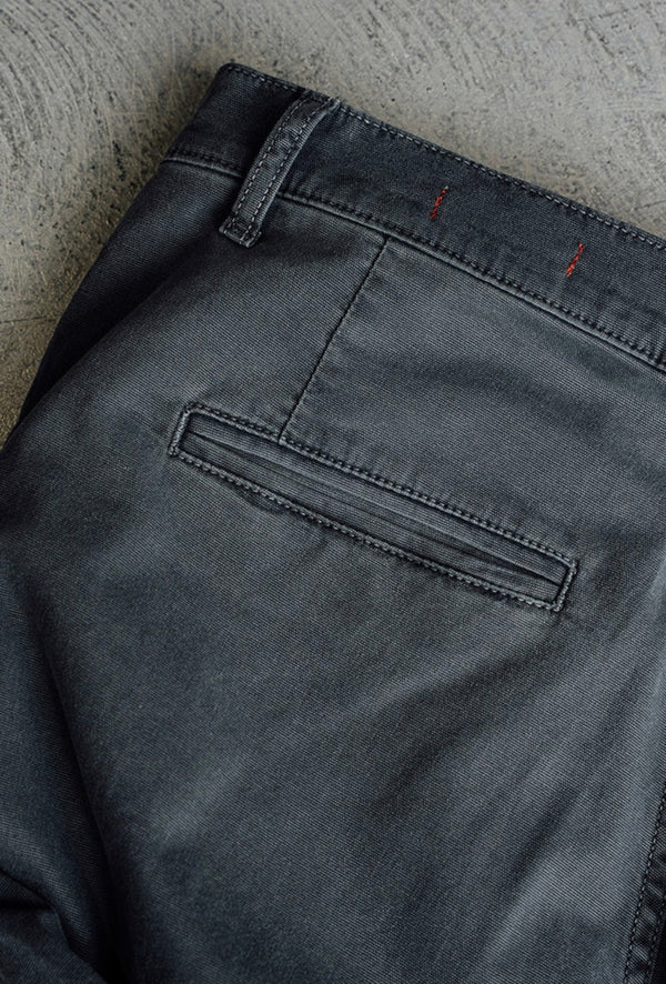 THE PIPE STRAIGHT OXFORD CHINO PANTS- CHARCOAL