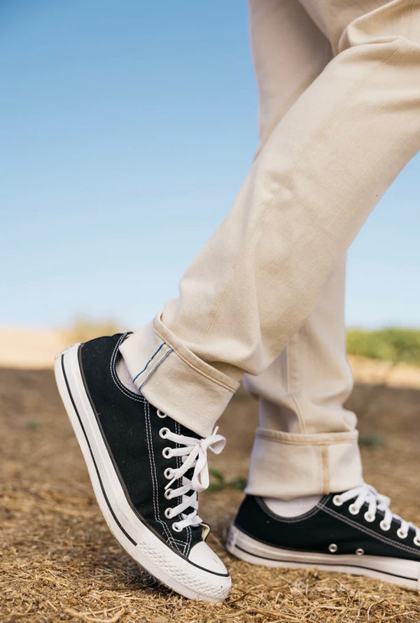 THE PEN SLIM - CHUCK 10.5OZ SELVEDGE DENIM JEANS