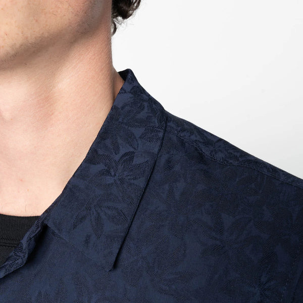 ALOHA SHIRT
Jungle Jacquard - Navy