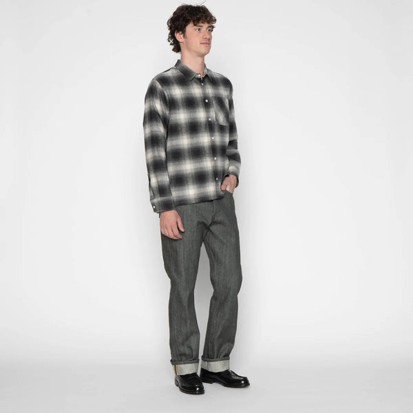TRUE SHIRT
Organic Supple Flannel - Charcoal