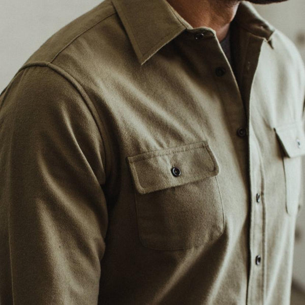 The Yosemite Shirt in Dusty Army